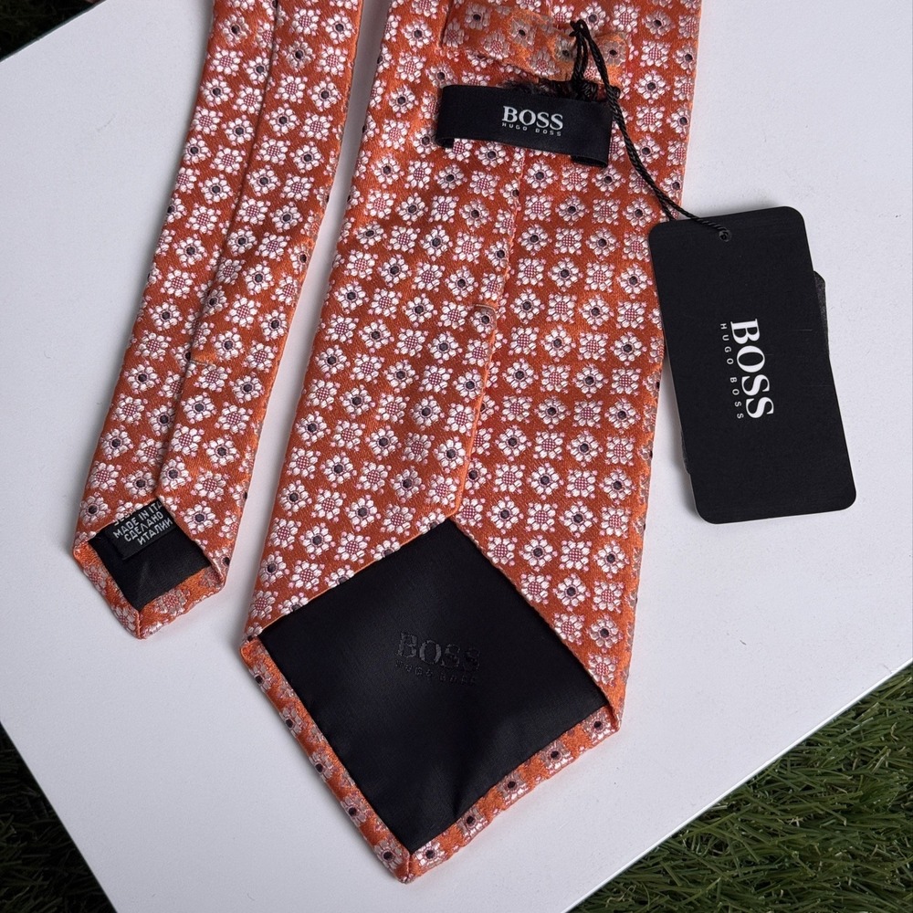 Hugo Boss Silk Blend Mens Tie Necktie Geo Print Made in Italy Peach NWT